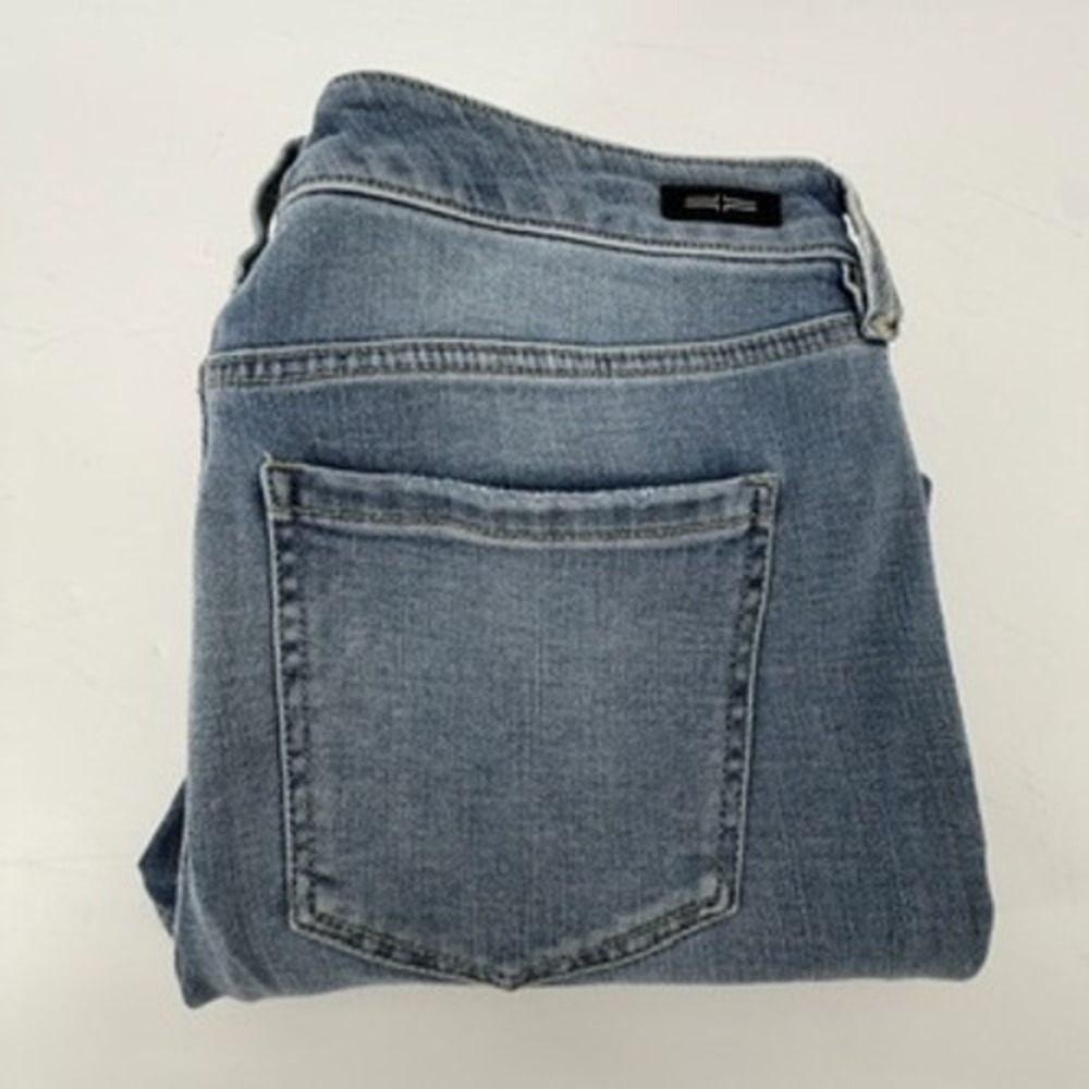 Liverpool Los Angeles Light Wash Cuffed Denim‎ Capri Jeans Size 6/28 Cropped